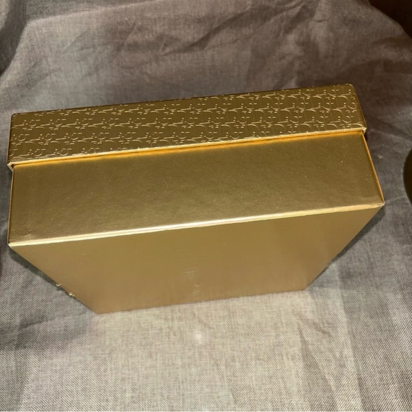 Vintage Dior Gold Gift Box with Red Ribbon and Red Tissue Paper Size: 9.5 x 9.5 - Picture 4 of 9